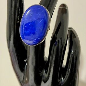 Elegant Blue Stone Sterling Silver Ring sz 7
